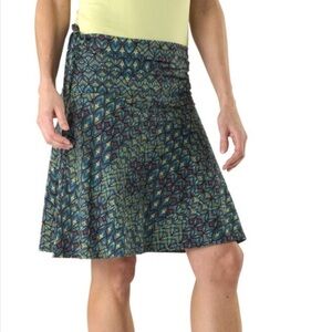 EUC Patagonia Skirt / Top Organic Cotton Tencel Lithia Halter Green Floral Large